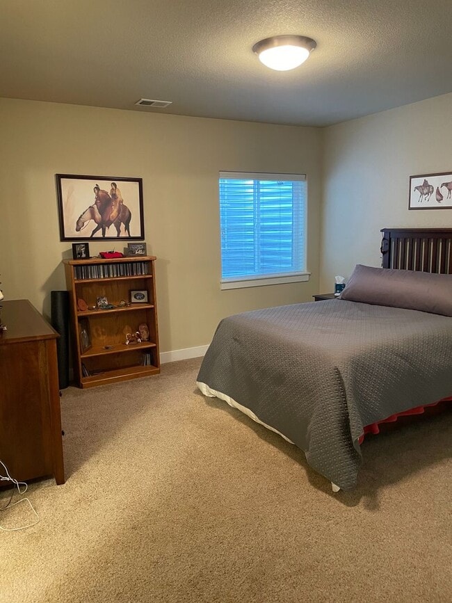 Building Photo - Beautiful 4 Bed 3 Bath House in Northeast Fort Collins!