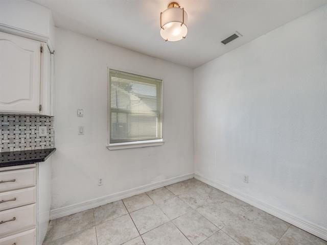 Building Photo - 416 Cambridge Dr