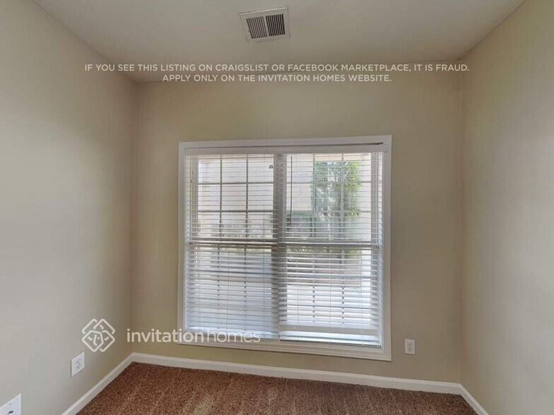 Building Photo - 6832 Grand Hickory Dr