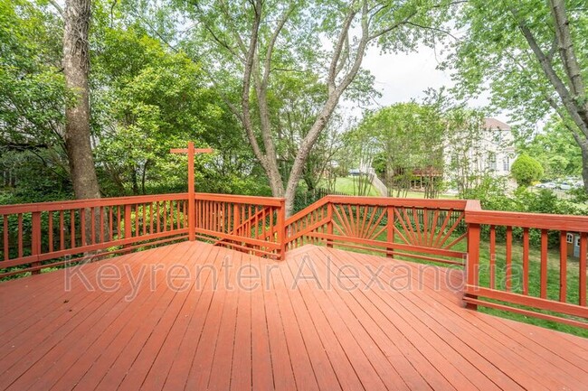 Building Photo - 13183 Oak Farm Dr