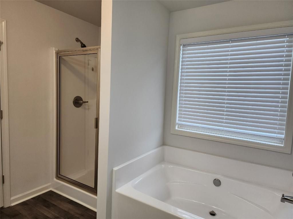 Building Photo - 5553 Shallow Branch Dr