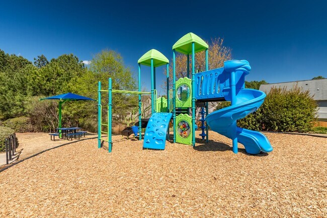 Building Photo - **APPLICATIONS PENDING** Available Now! Gorgeous, Well Upgraded 3 Bed / 2.5 Bath w/ First Floor P...