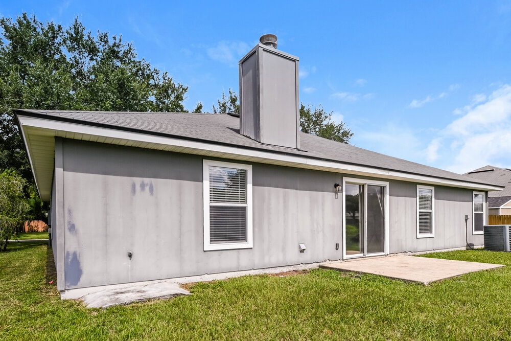 Building Photo - 14027 Crestwick Dr W