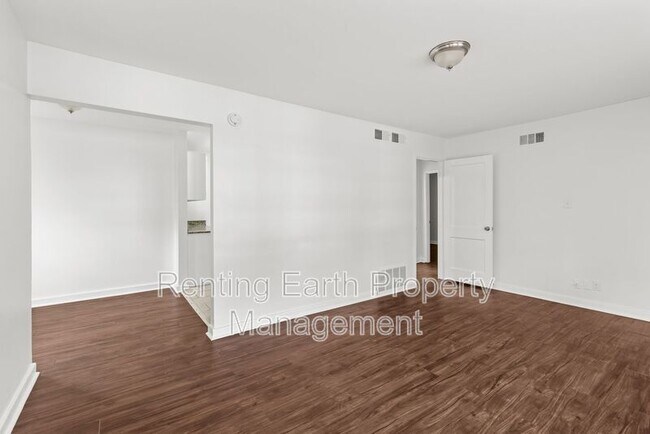 Building Photo - 620 Annie Laura Dr