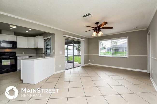 Building Photo - 1122 SE 17th St