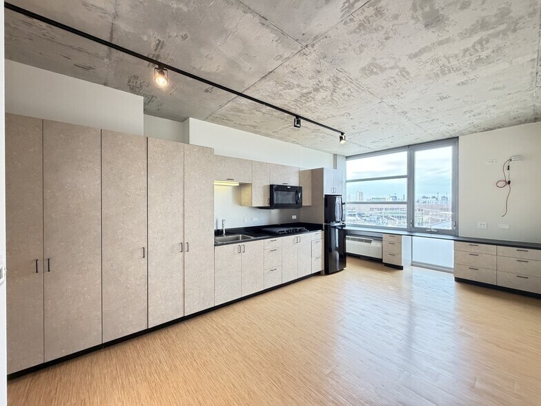 Building Photo - 1515 N Fremont St
