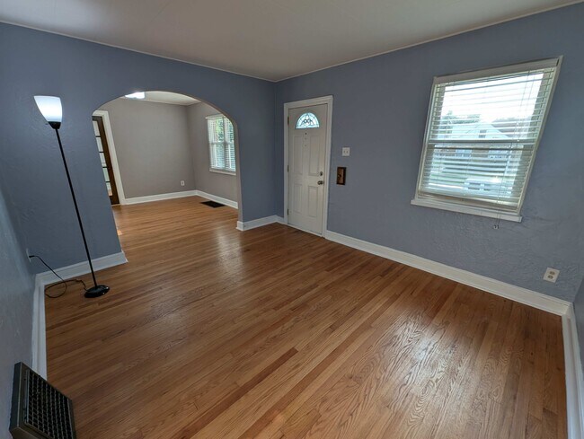 Building Photo - 8612 Neier Ln