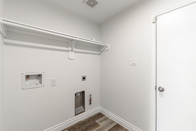Building Photo - 2723 Piney Lake Ct