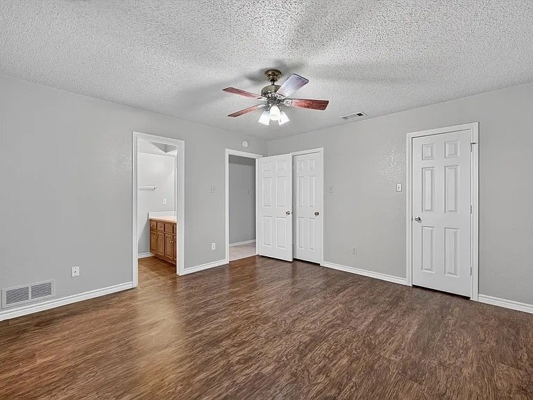 Building Photo - 828 Haverford Ln