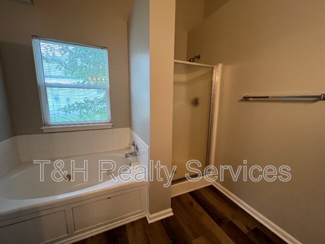 Building Photo - 9204 Symphony Way