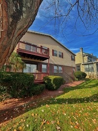 Building Photo - 442 S 18th St