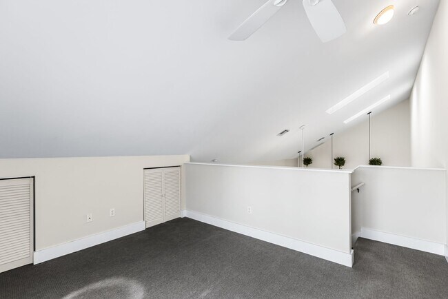 Building Photo - ** COURTYARDS AT QUAIL WOODS ** 2 BED + DEN / 2 BATH - TOWNHOME - NORTH NAPLES - ANNUAL RENTAL