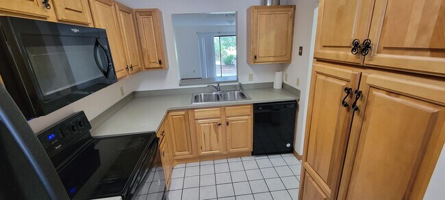 Building Photo - 5 Moultrie Creek Cir