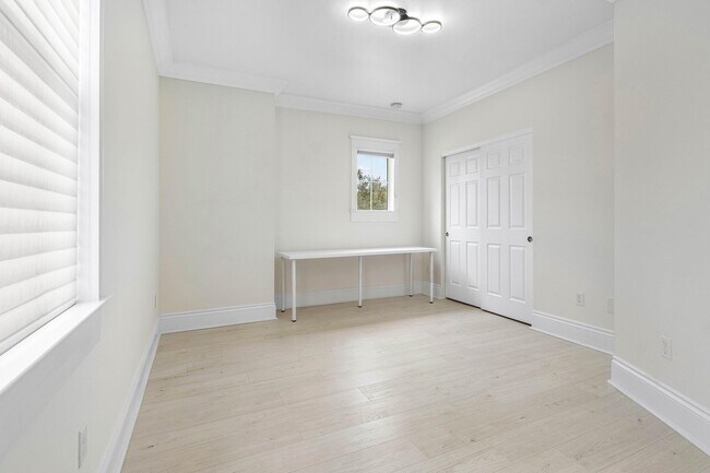 Building Photo - 9460 Wrangler Dr