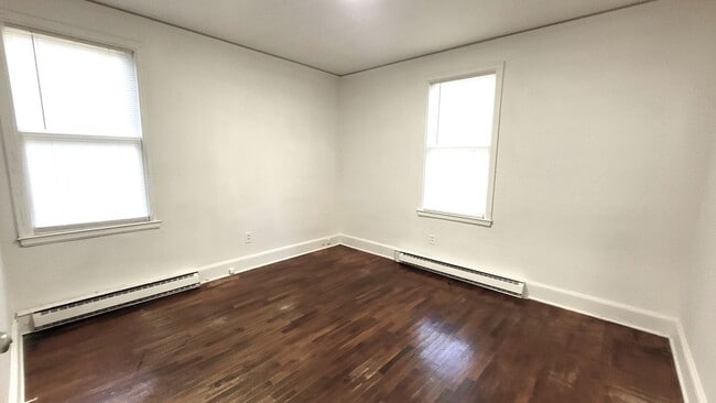 Building Photo - Two Bedroom Apt For Rent in Sumter SC!  2 Weeks FREE Rent!
