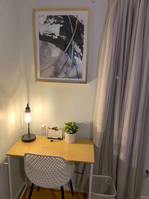 Building Photo - 8012 Valley Manor Rd