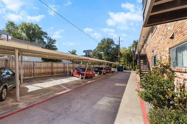 Building Photo - 3012 Mahanna Springs Dr