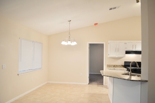 Building Photo - Nicely updated single story 4/2 Ready for ...