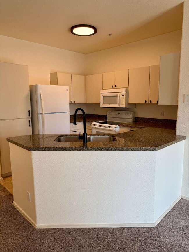 Building Photo - Move In Prior to April 30, 2026 and We'll Waive April 2026 Rent!  Don't Miss This 2 Bed/2 Bath Pi...