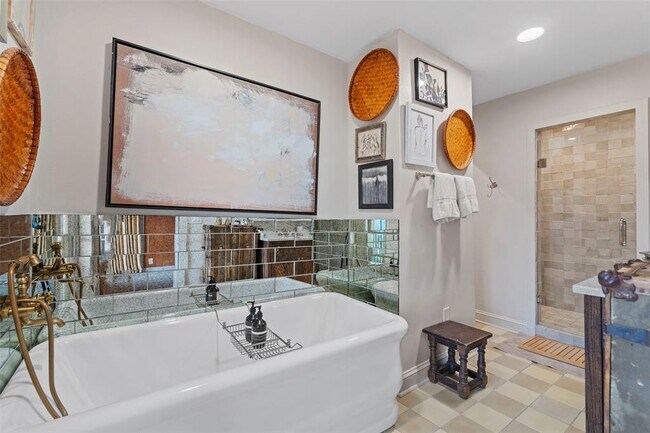 Building Photo - 6203 Ledge Mountain Dr