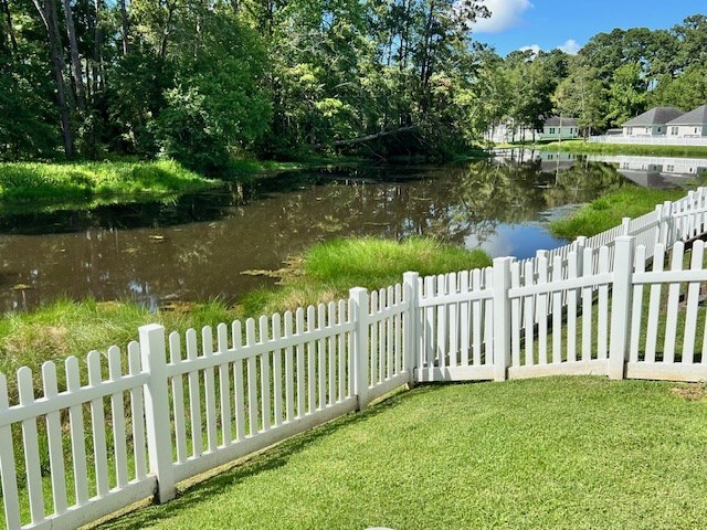 Building Photo - 303 Summercreek Cove