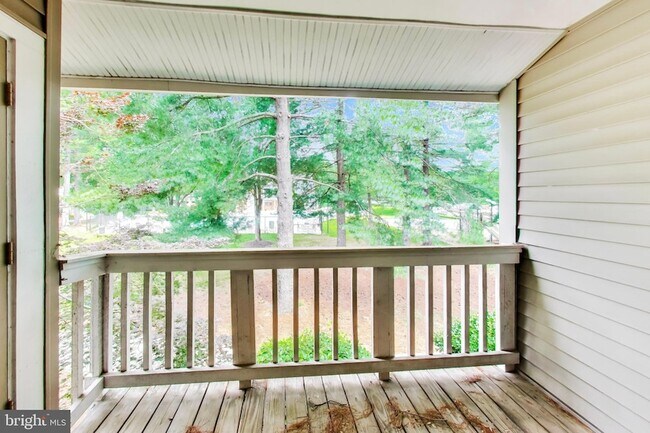Building Photo - 13117 Wonderland Way