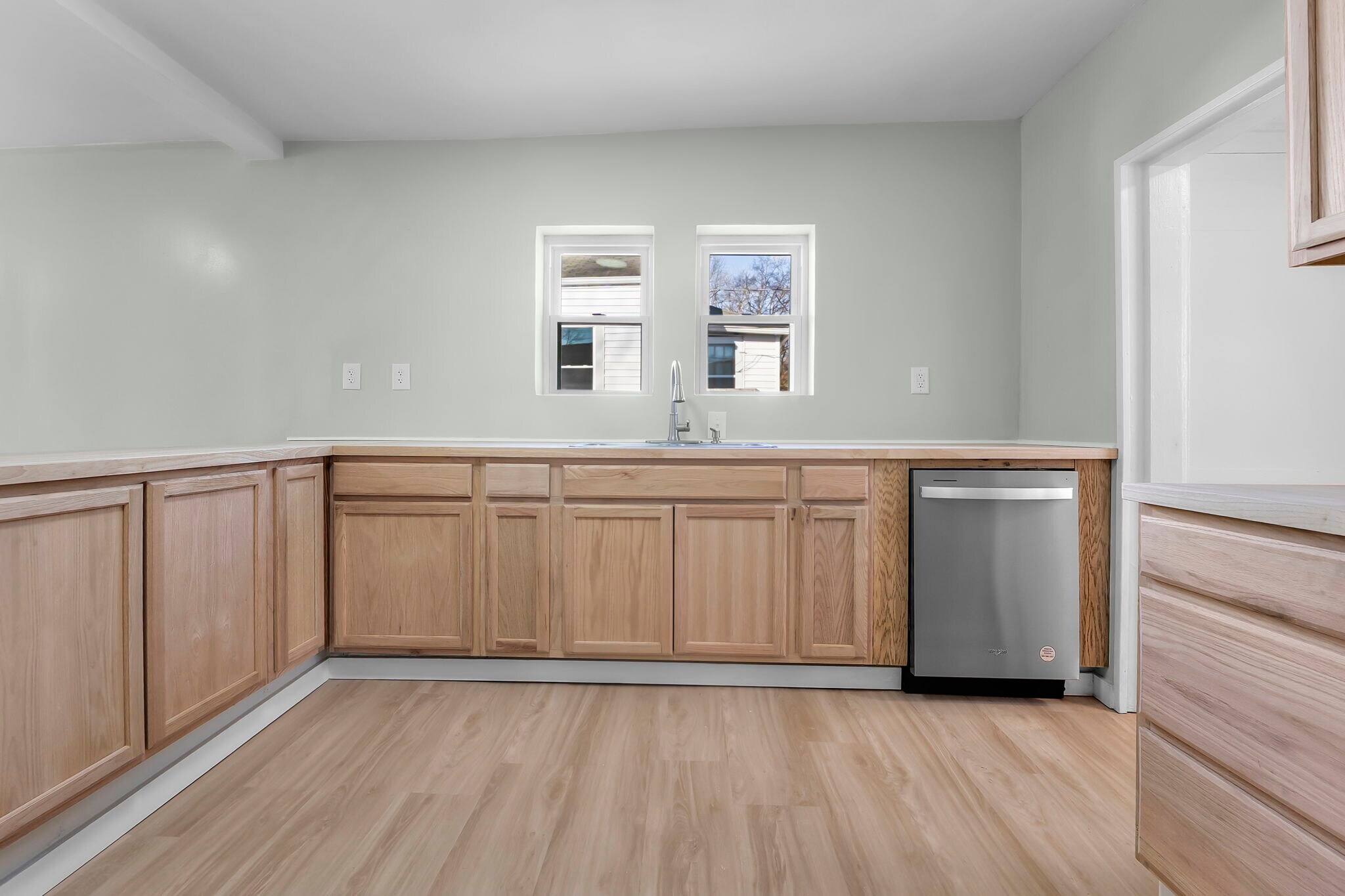 Building Photo - 1438 N Water St