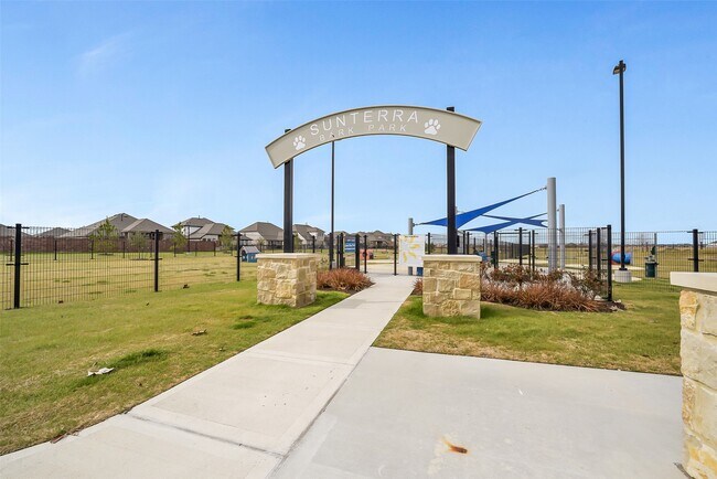 Building Photo - 1309 Tan Gable Ln