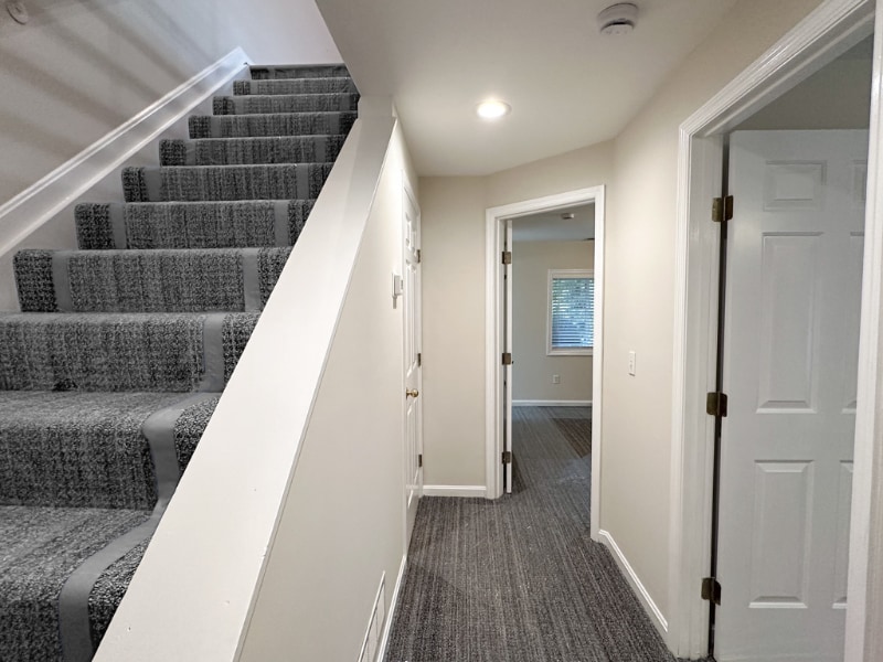 Building Photo - 2326 Upland Pl