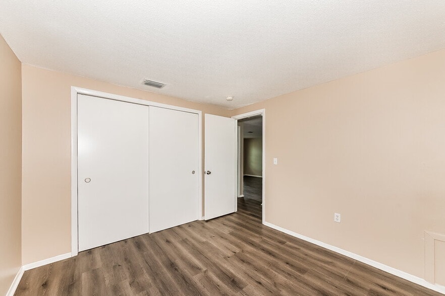 Building Photo - 430 Briarwood Rd