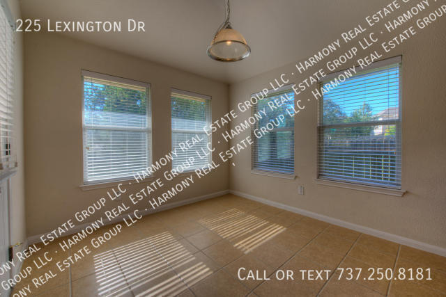 Building Photo - 225 Lexington Dr
