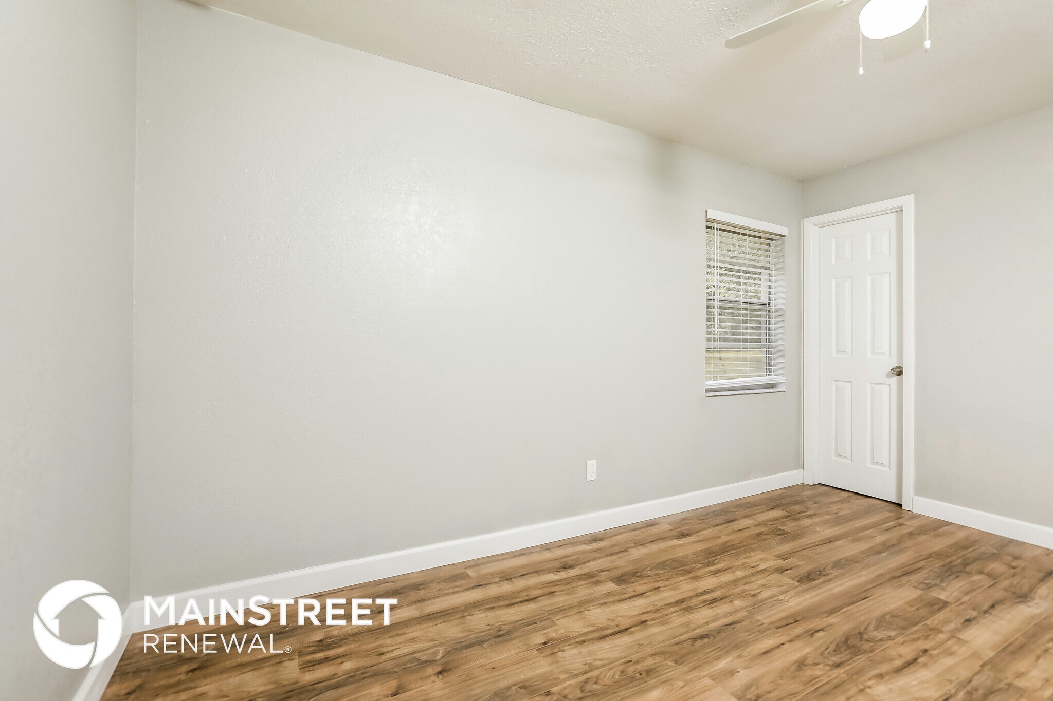 Building Photo - 261 Dogwood Ave