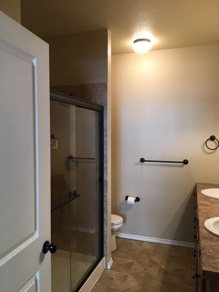 Building Photo - 6603 W 3rd St