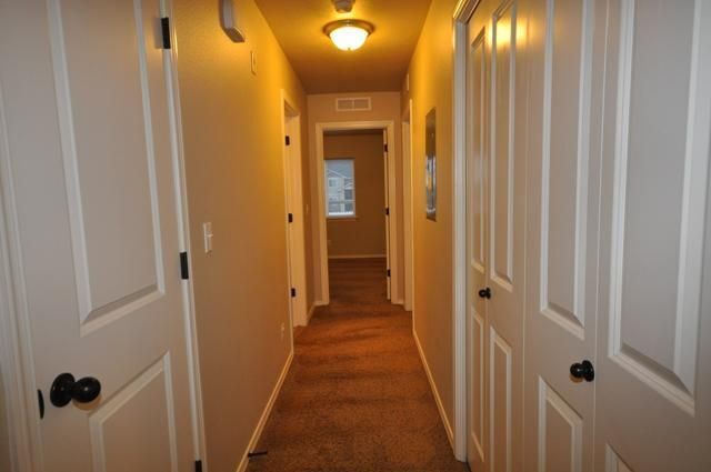 Building Photo - 5700 S Summit Creek Way
