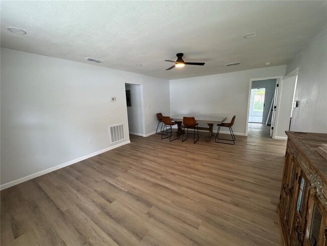 Building Photo - 1407 Moselle Ave