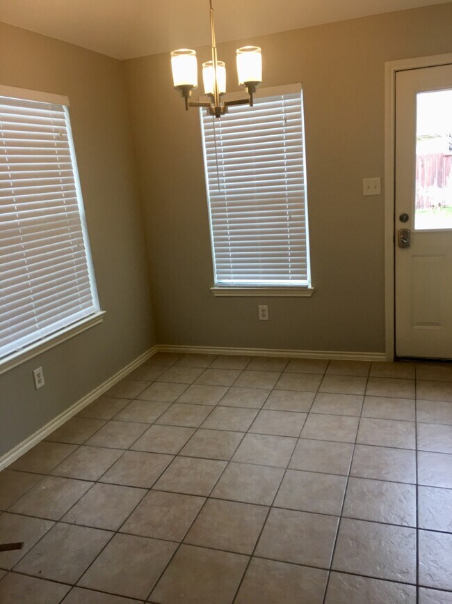 Building Photo - 4003 Santa Susana