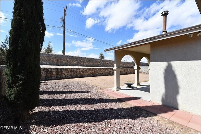 Building Photo - 7362 Luz De Dia Ct