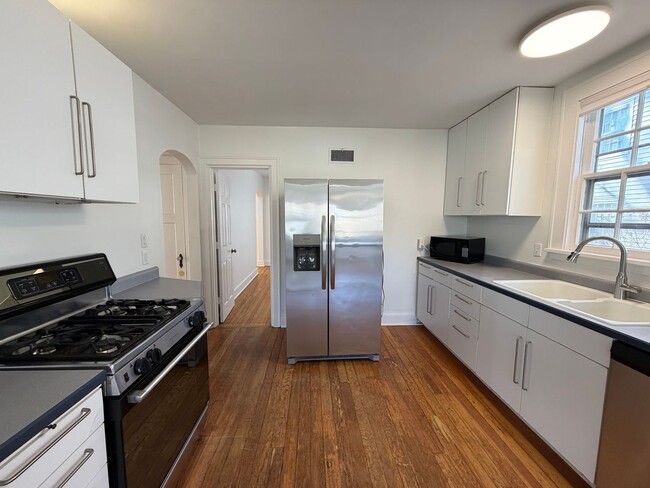 Building Photo - $1,950 | 3 Bedroom, 2 Bathroom House | NO Pets | Available for Immediate Move In!