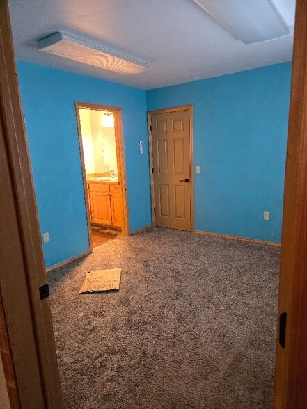 Building Photo - 16 Magstadt Ln