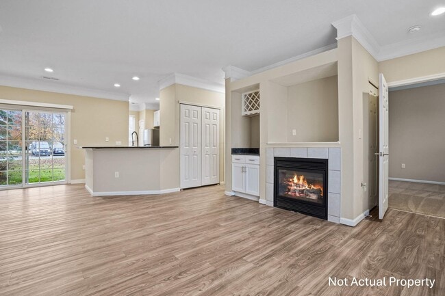 Building Photo - 5080 Vail Pine Pl