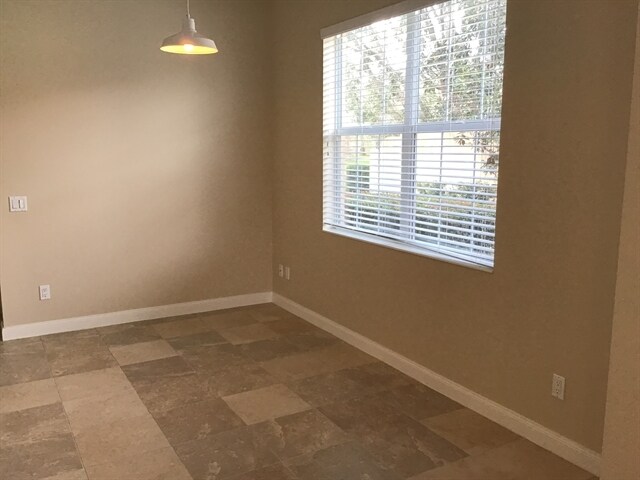 Building Photo - 11938 Charlton Ln