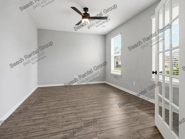 Building Photo - 140 Azure Lp