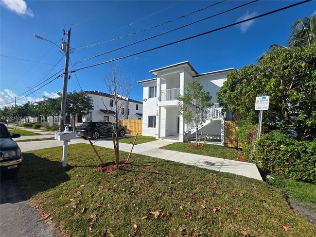 Building Photo - 21210 SW 119th Ave