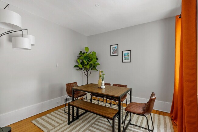 Building Photo - Preleasing for July 15, 2027 | Fully Furnished 3BR Near USC