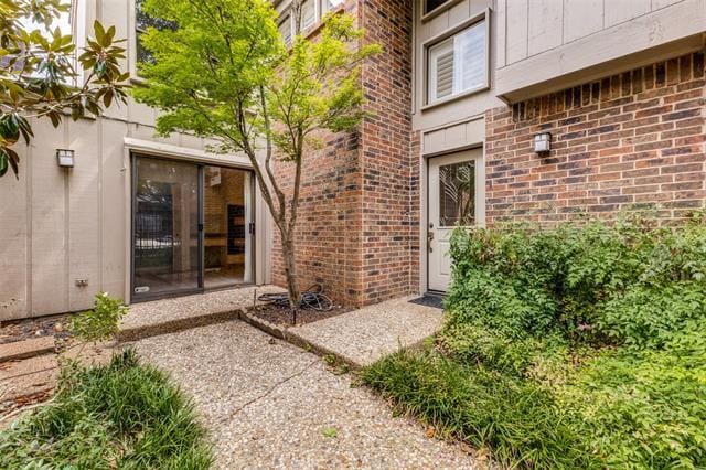 Building Photo - 12202 Montego Plaza