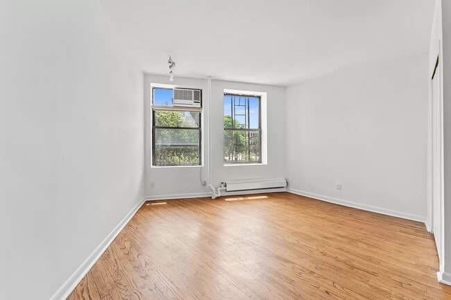 Primary Photo - 195 Prospect Park W