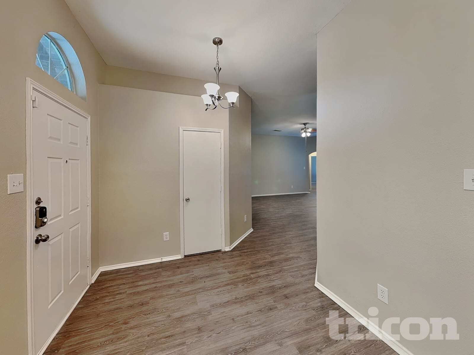 Building Photo - 1563 Nottingham Dr