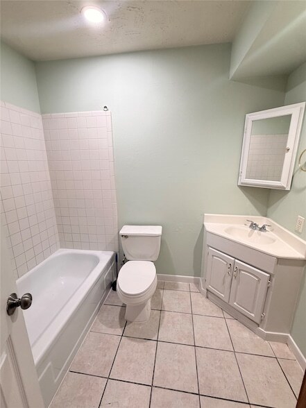 Building Photo - 4527 Fitzwater Dr