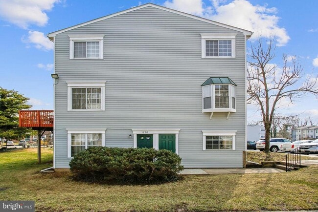 Building Photo - 1670 Brooksquare Dr