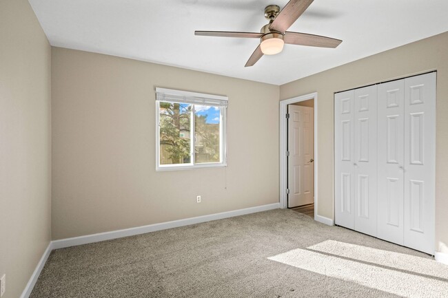 Building Photo - Evolve Real Estate: Beautifully Updated 2 ...